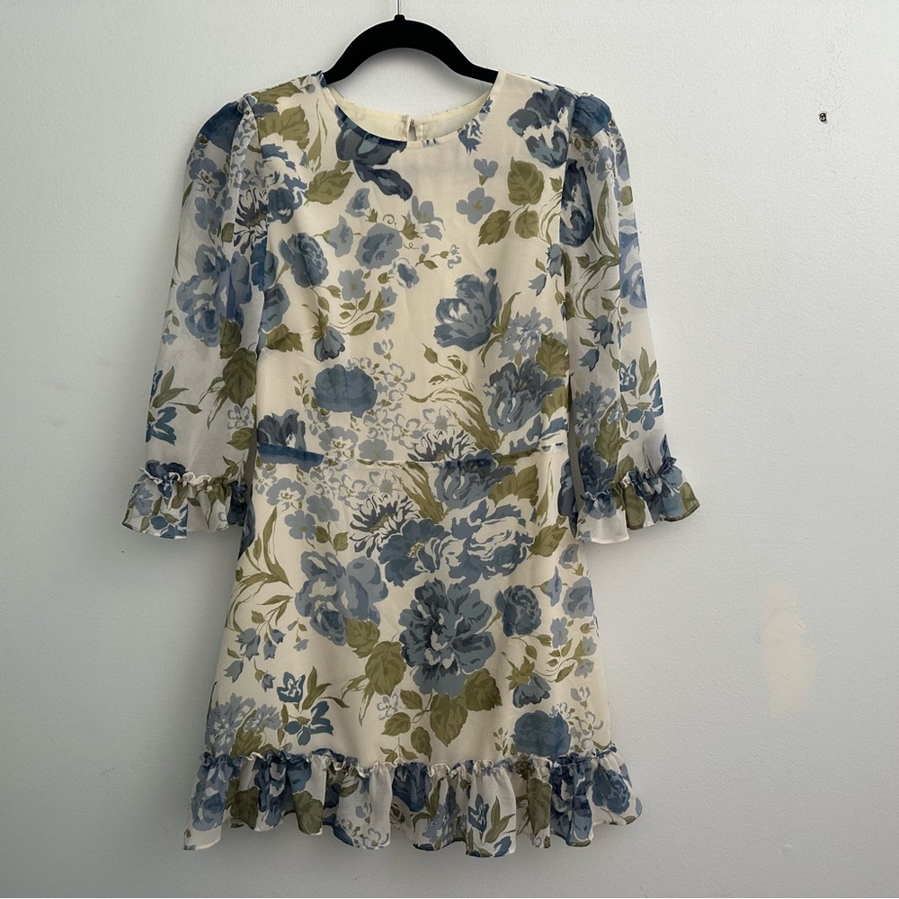 Few Moda creamy floral mini dress